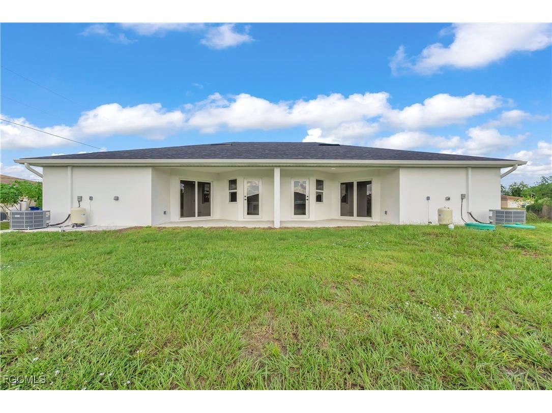 4675/4677 Golfview Boulevard Lehigh Acres FL 33973 2025014323 image36