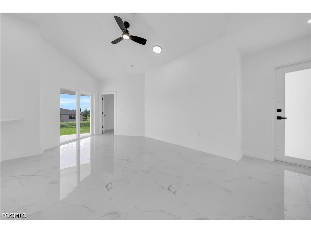 4675-4677 Golfview Boulevard Lehigh Acres FL 33973 2026022048 image3