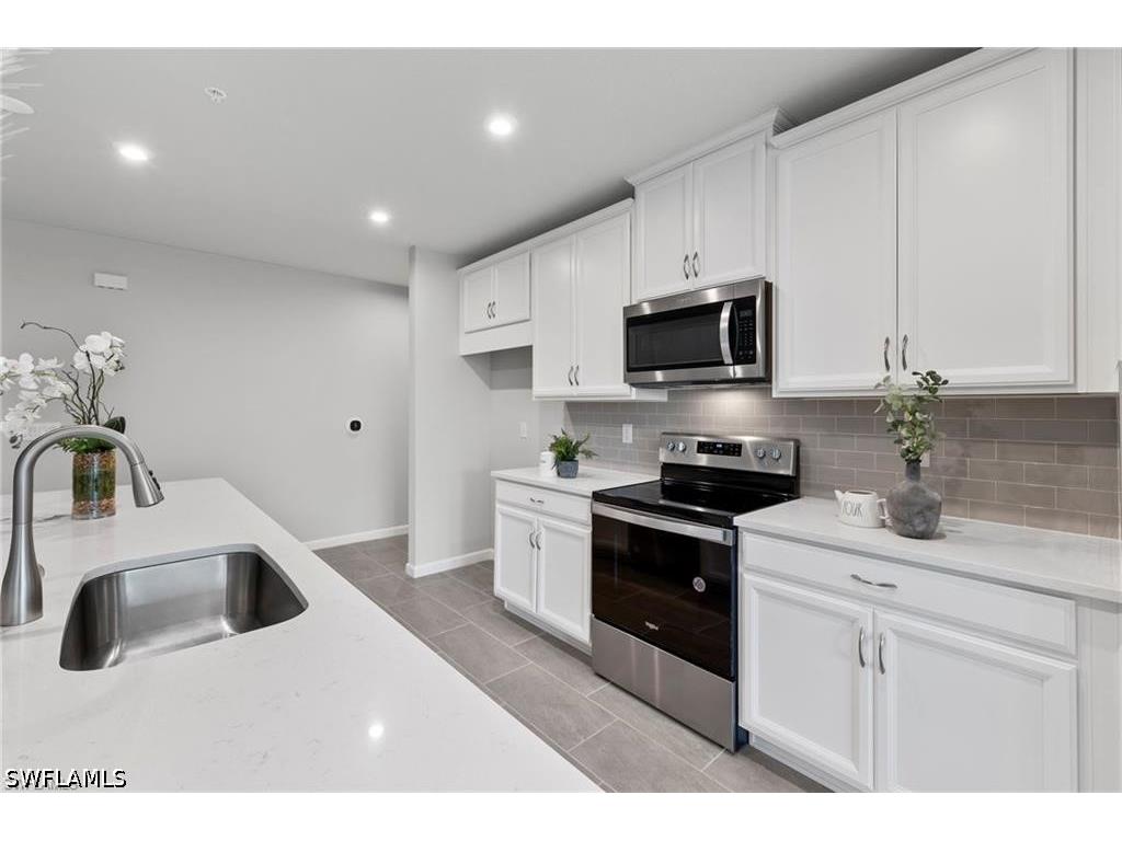 4676 Arboretum Circle #102 Naples FL 34114 226022435 image8