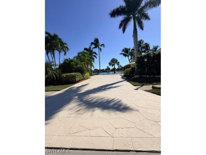 4677 Southern Breeze Drive Naples FL 34114 225081592 image1