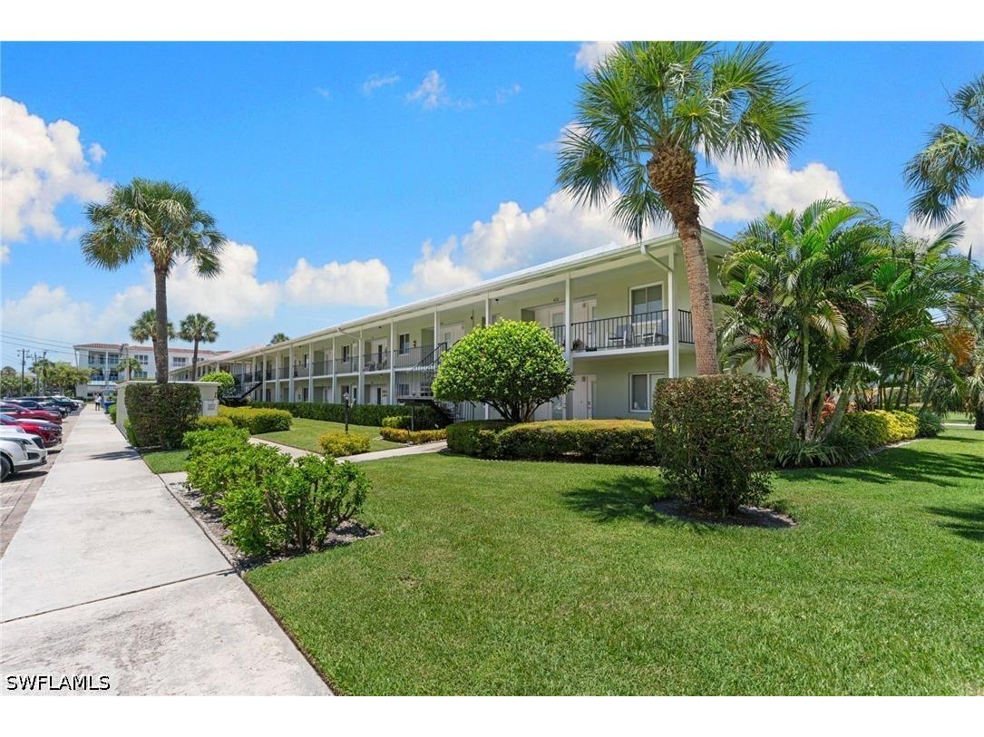 468 12th Avenue S #468 Naples FL 34102 226024136 image5