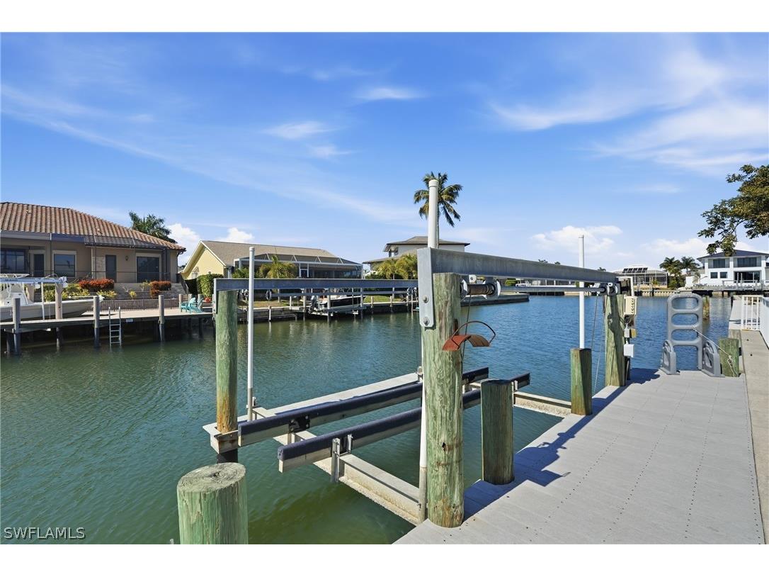 468 Capri Court Marco Island FL 34145 226006829 image7
