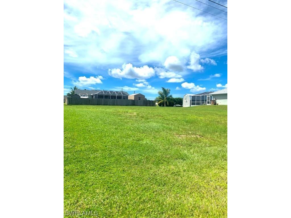 468 NE 3rd Avenue Cape Coral FL 33909 223071618 image1