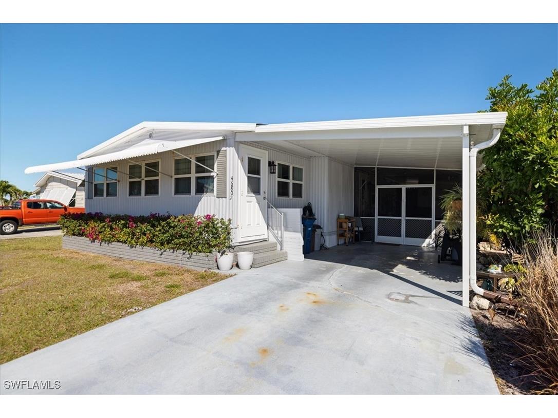 4680 Fiji Lane Bonita Springs FL 34134 225028402 image1