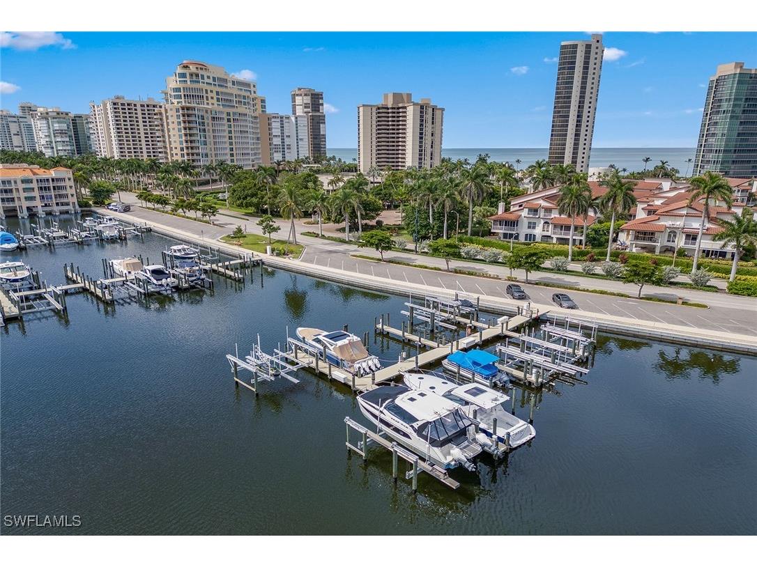 4680 Gulf Shore Boulevard N Naples FL 34103 225072285 image1