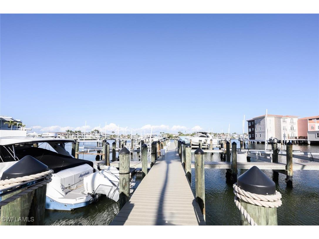 4680 Gulf Shore Boulevard N Naples FL 34103 225081433 image4