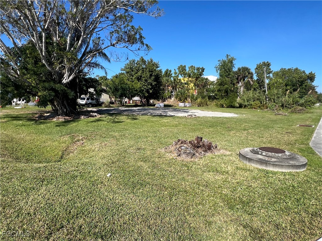 4683 Duera Mae Drive Fort Myers FL 33908 2025023251 image4