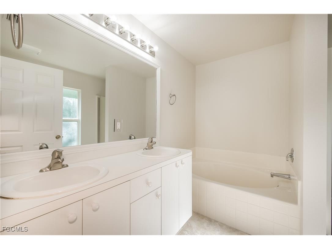 4683 Oakley Road North Port FL 34288 2025021188 image11