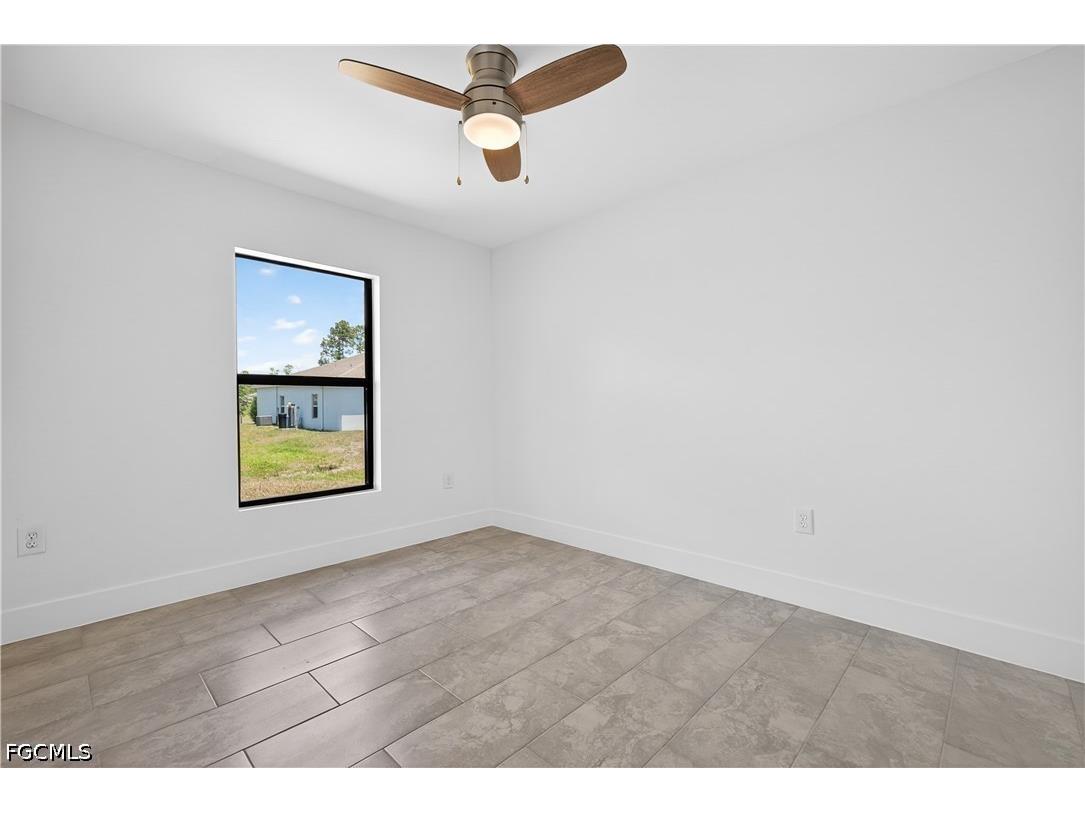 4686-4688 Golfview Boulevard Lehigh Acres FL 33973 2026020543 image11