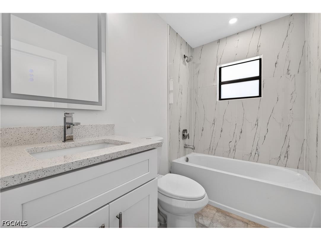 4686-4688 Golfview Boulevard Lehigh Acres FL 33973 2026020543 image12