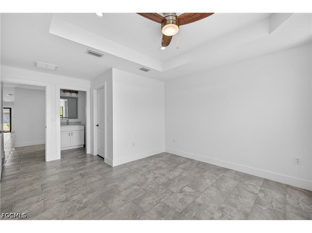 4686-4688 Golfview Boulevard Lehigh Acres FL 33973 2026020543 image9