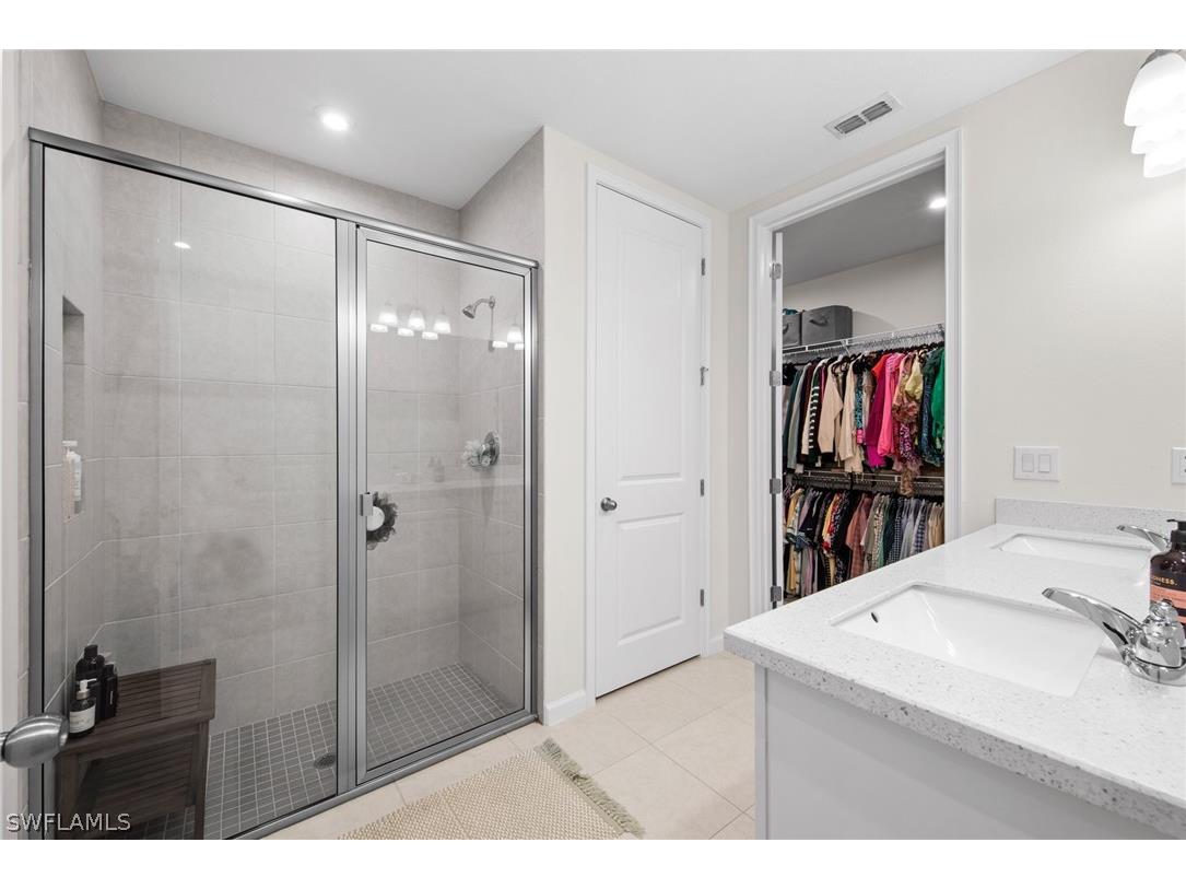 4688 Arboretum Circle #101 Naples FL 34112 226006612 image9