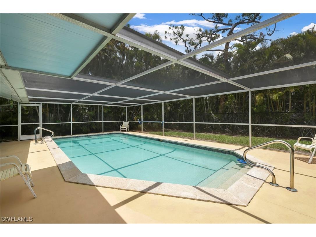 4688 Pembrooke Lane Bonita Springs FL 34134 223040631 image2