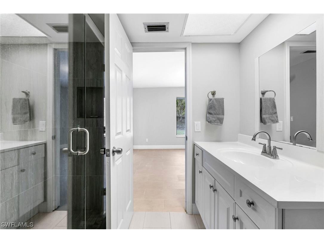 4688 Pembrooke Lane Bonita Springs FL 34134 223040631 image27