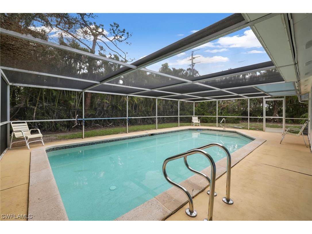 4688 Pembrooke Lane Bonita Springs FL 34134 223040631 image4