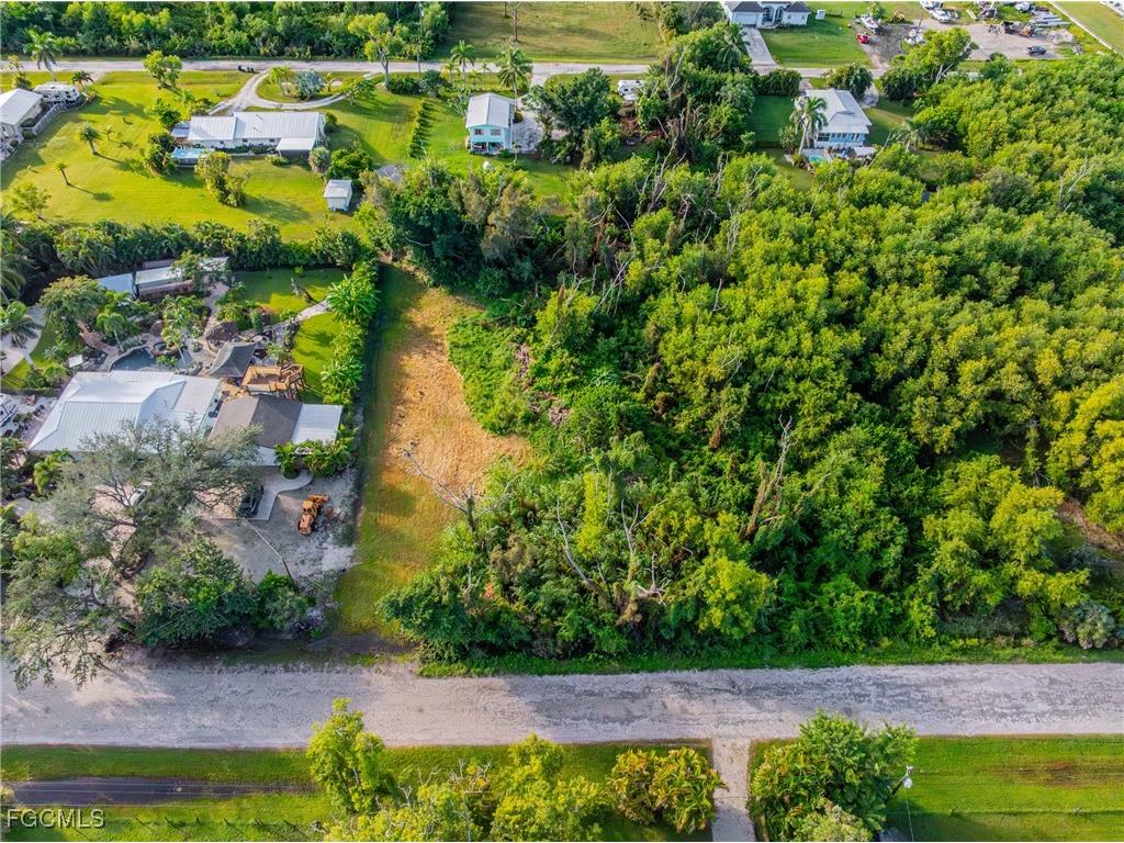 4689 Woodstock Road Saint James City FL 33956 2025017753 image2