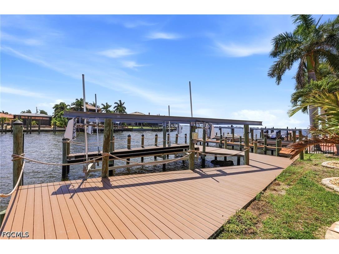 469 Bayshore Drive Cape Coral FL 33904 2026021098 image23