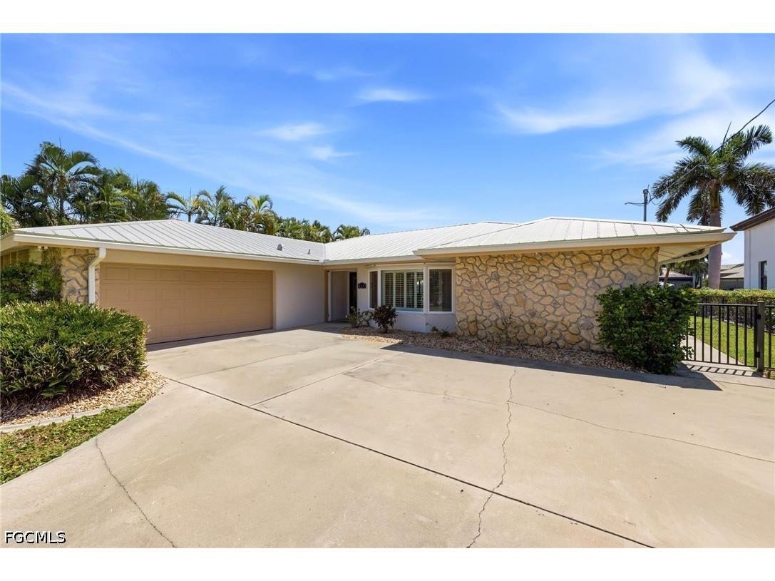 469 Bayshore Drive Cape Coral FL 33904 2026021098 image25