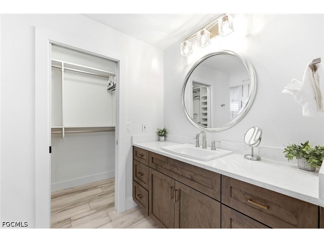 469 Bayshore Drive Cape Coral FL 33904 2026021098 image39