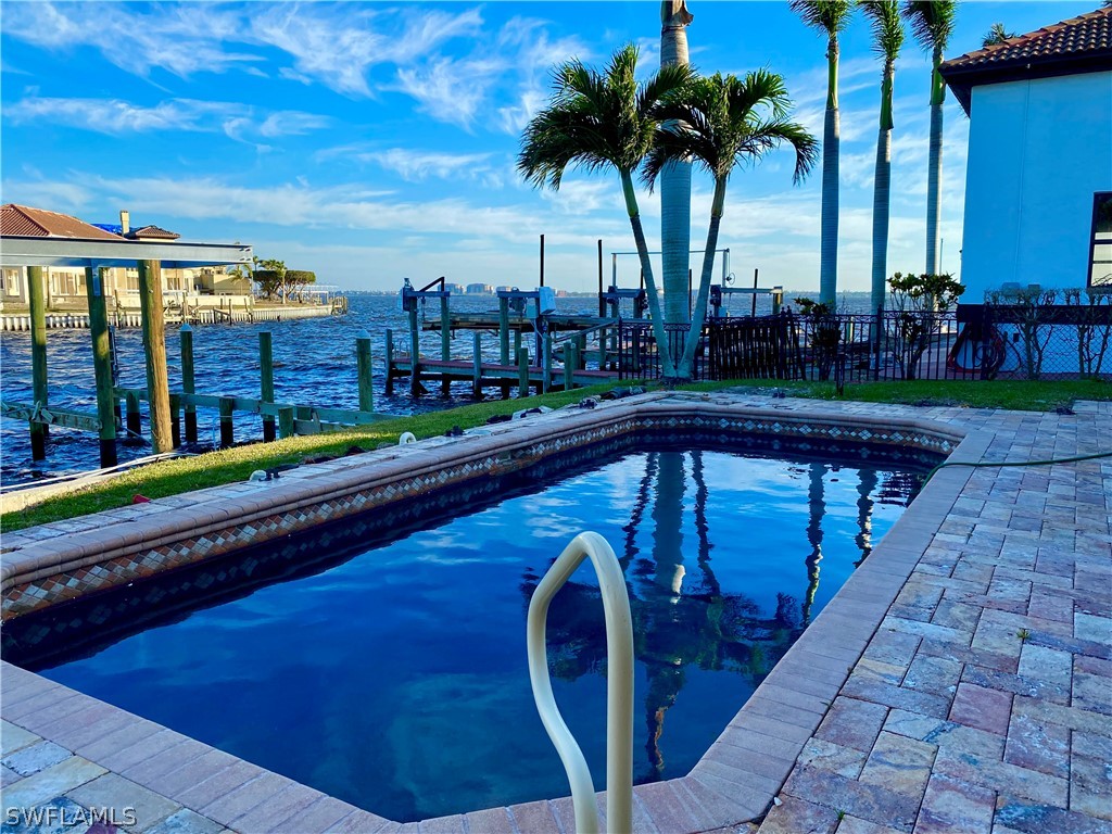 469 Bayshore Drive Cape Coral FL 33904 222079003 image1