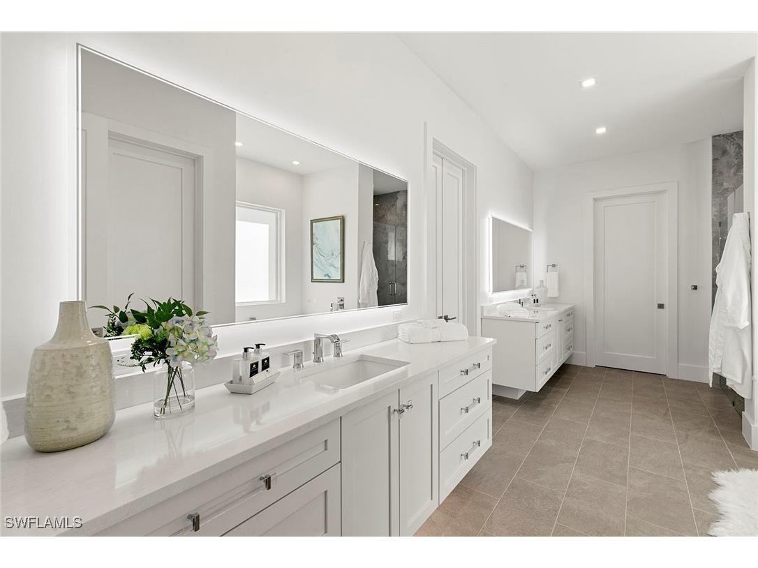 469 Germain Avenue Naples FL 34108 225078087 image17