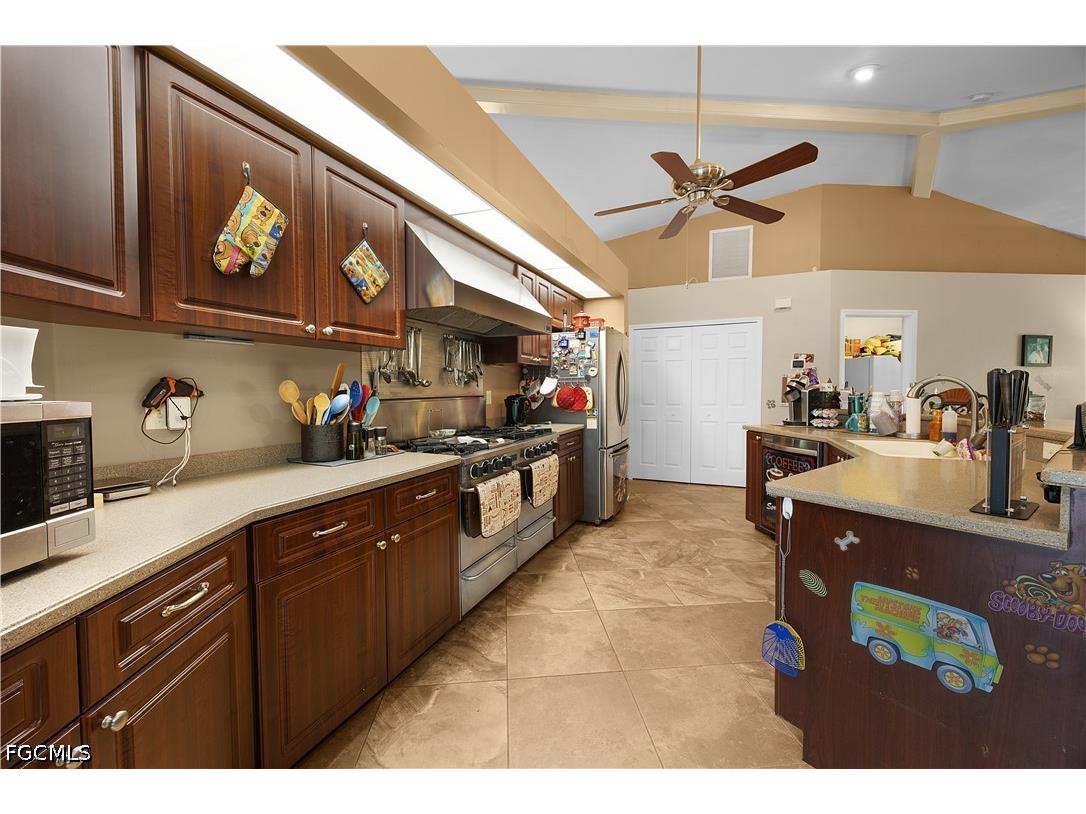 469 NE 1st Place Cape Coral FL 33909 2026024206 image12