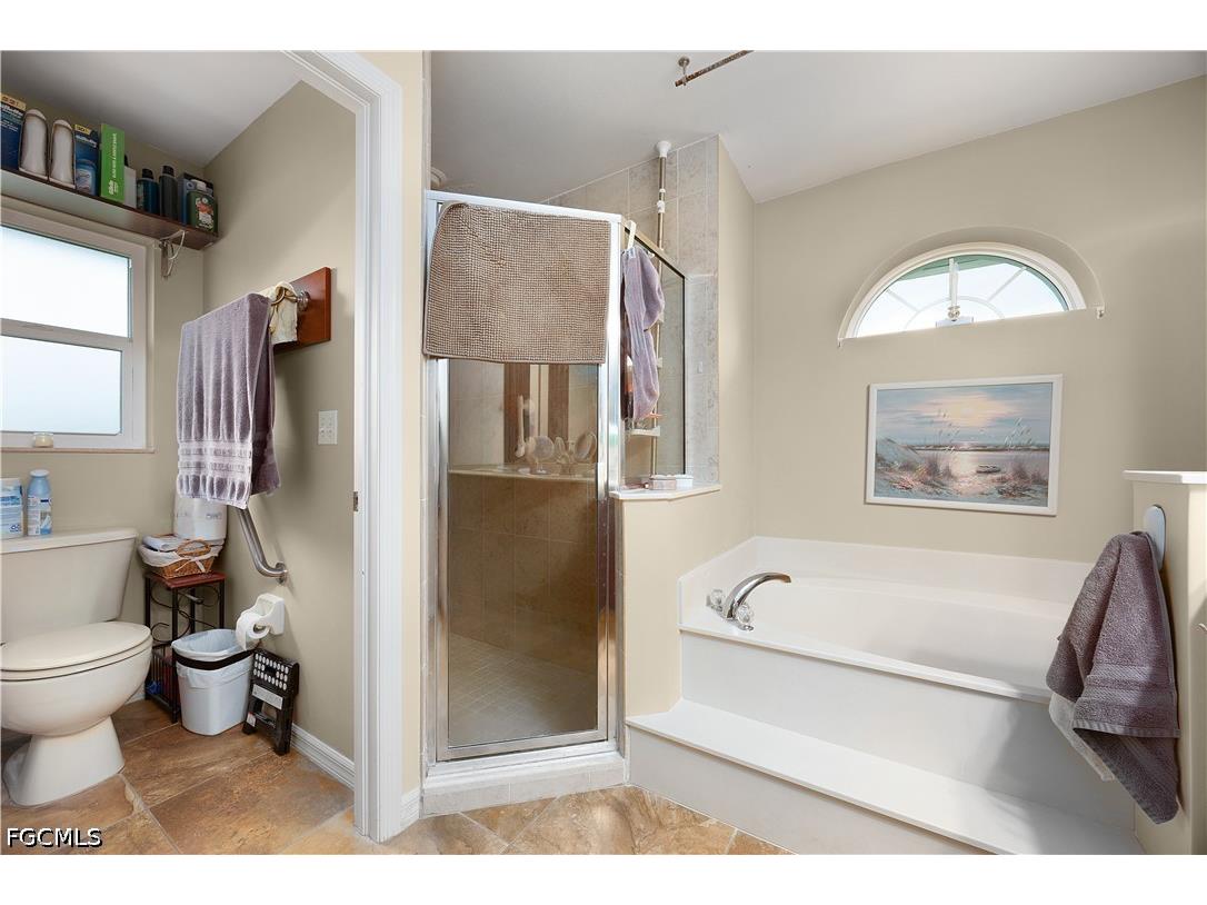 469 NE 1st Place Cape Coral FL 33909 2026024206 image33