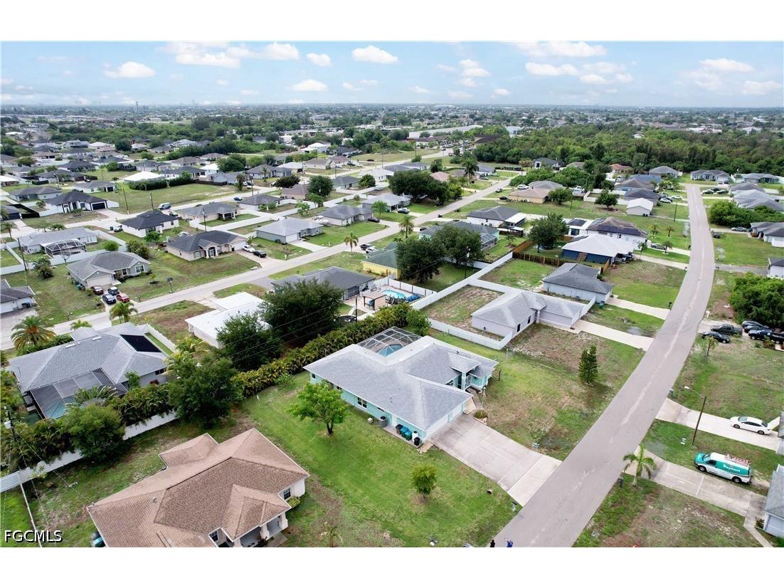 469 NE 1st Place Cape Coral FL 33909 2026024206 image7