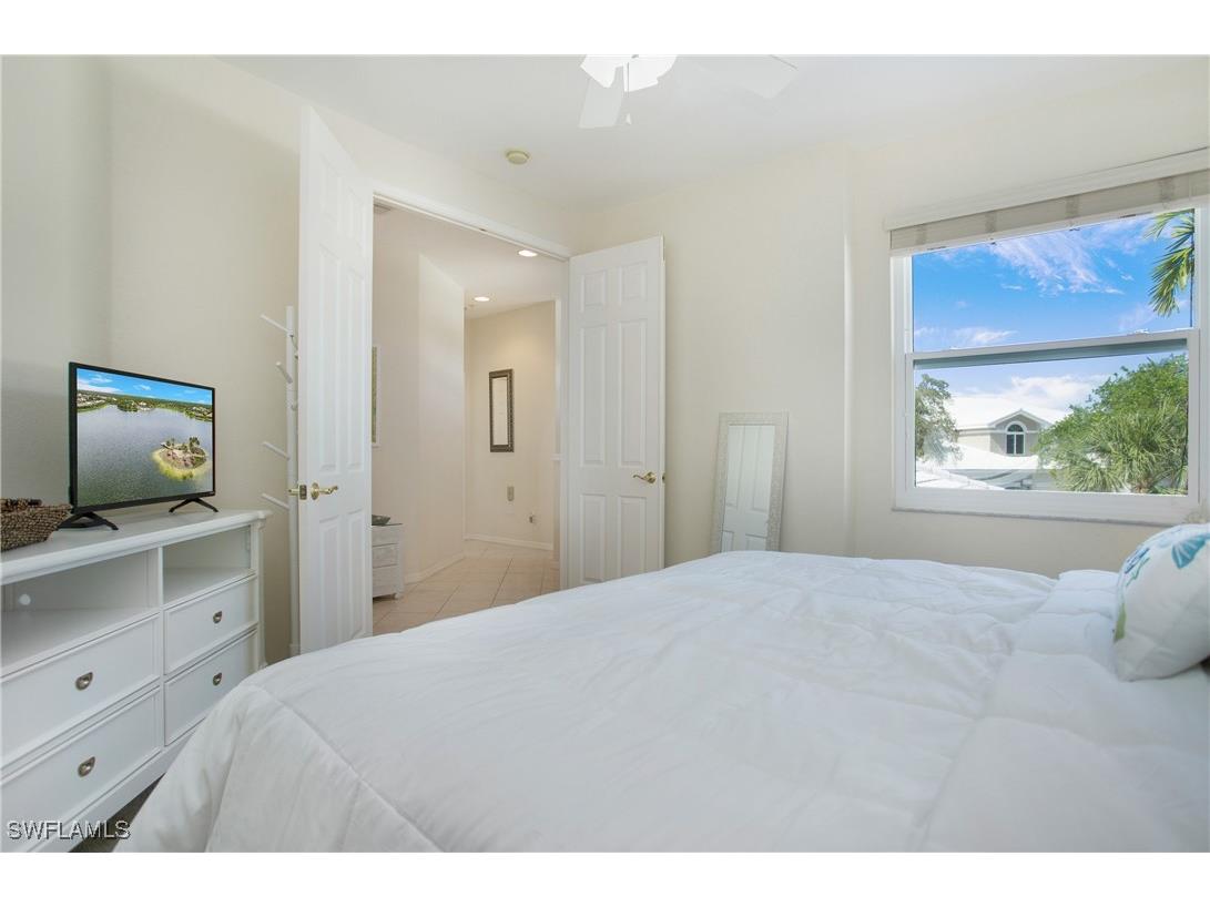 4690 Hawks Nest Way #E-204 Naples FL 34114 225070061 image38