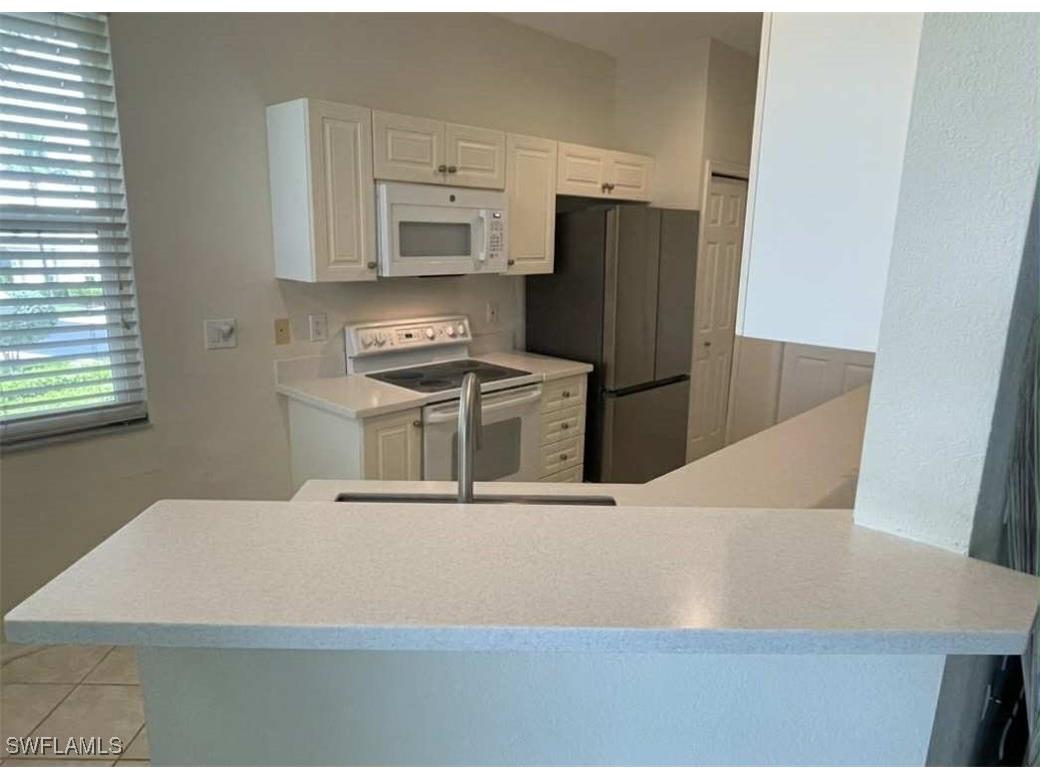 4690 Hawks Nest Way #E-204 Naples FL 34114 225070061 image5