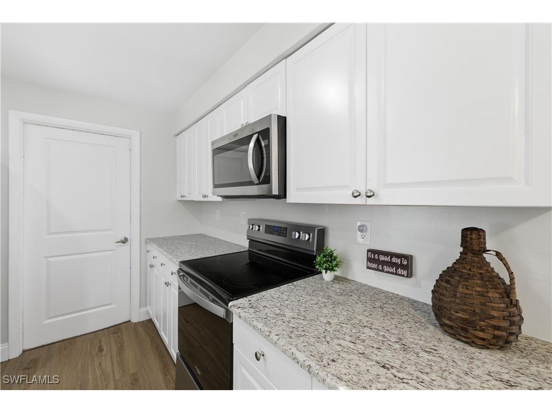4690 Parrot Avenue Naples FL 34104 225084903 image11