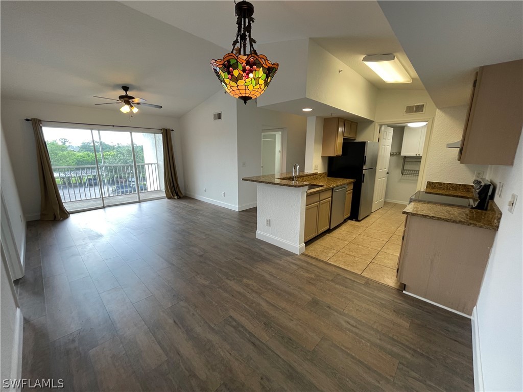 4690 Saint Croix Lane #436 Naples FL 34109 224047398 image1