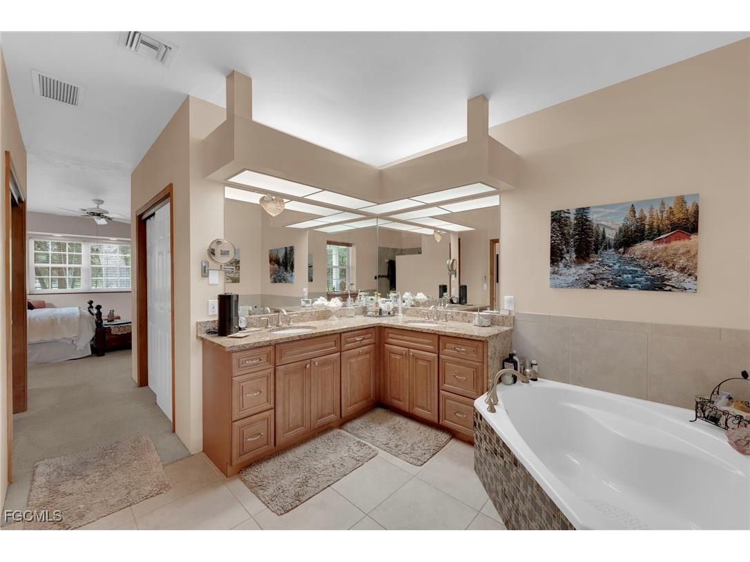 4691 Long Lake Drive Fort Myers FL 33905 2025007339 image13
