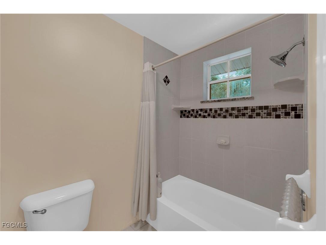 4691 Long Lake Drive Fort Myers FL 33905 2025007339 image24