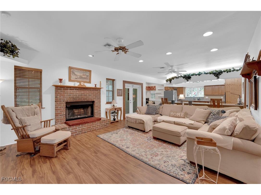 4691 Long Lake Drive Fort Myers FL 33905 2025007339 image31