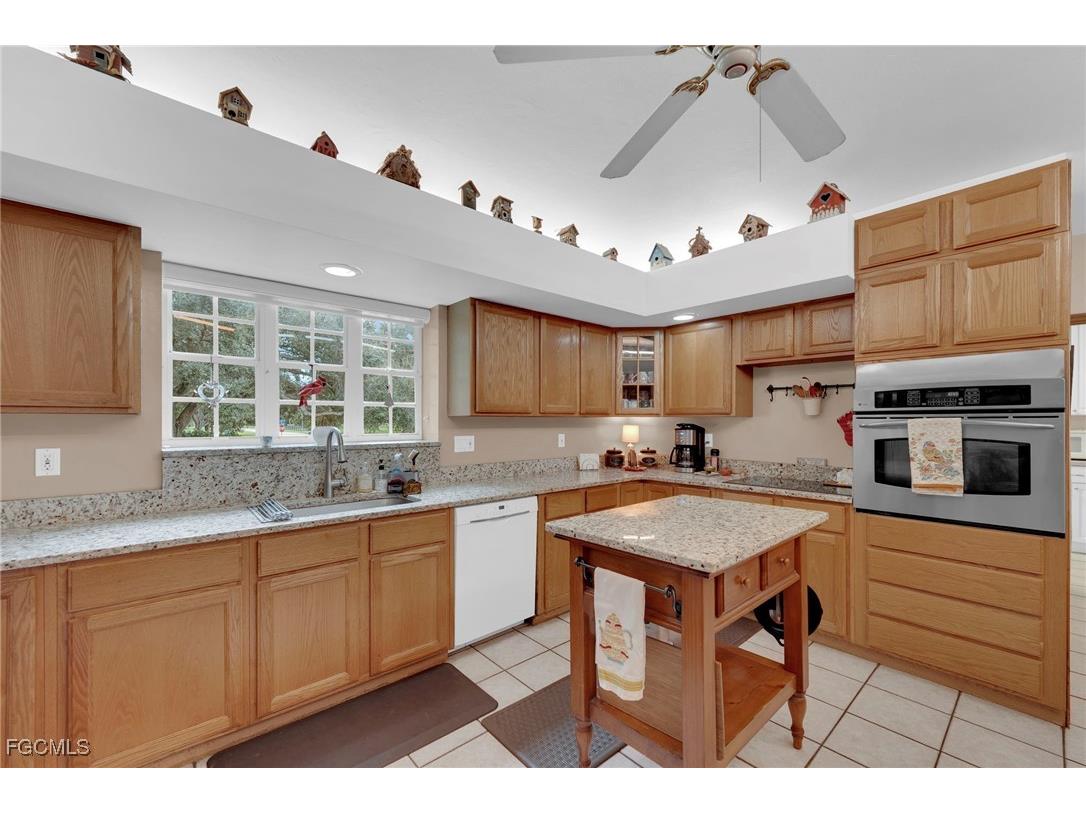 4691 Long Lake Drive Fort Myers FL 33905 2025007339 image33