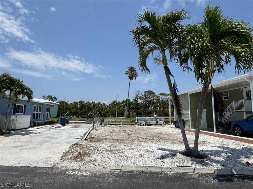 4696 Leilani Lane Bonita Springs FL 34134 224042479 image2