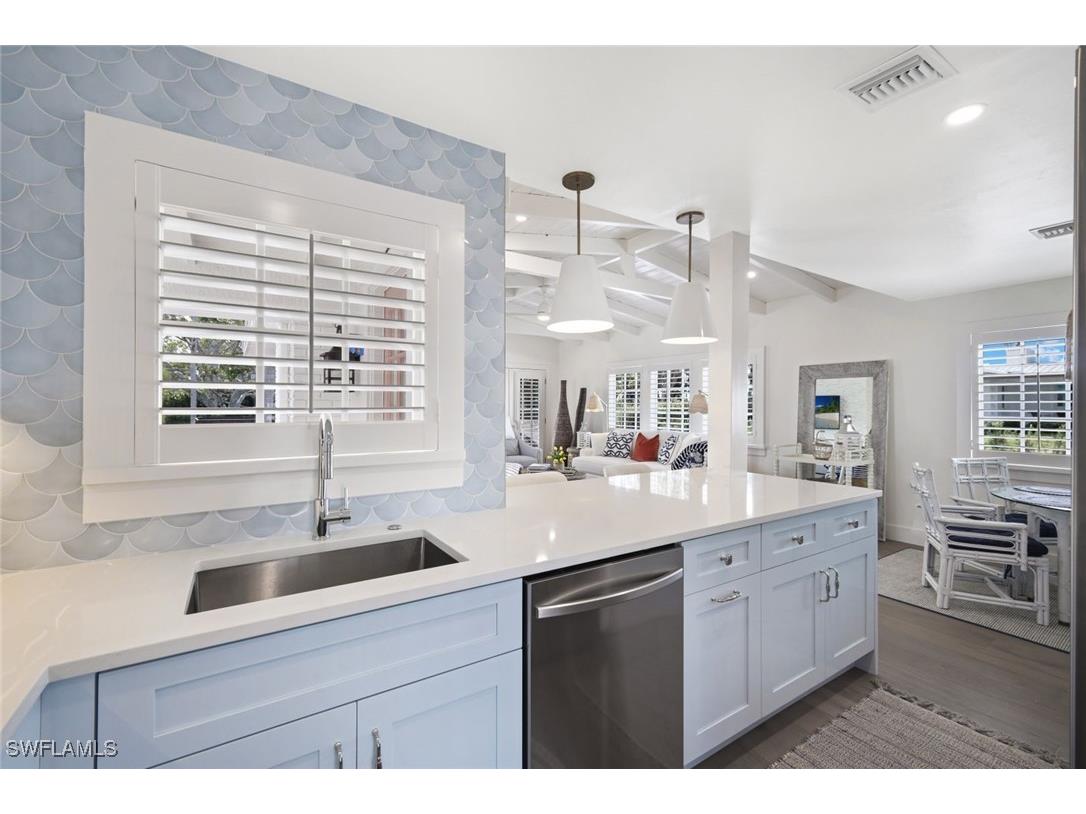 47 8th Avenue S Naples FL 34102 225082838 image10