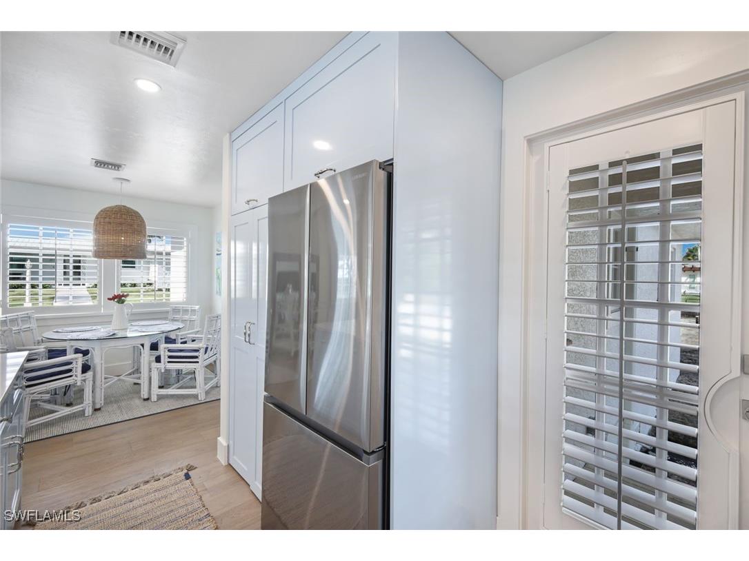 47 8th Avenue S Naples FL 34102 225082838 image11