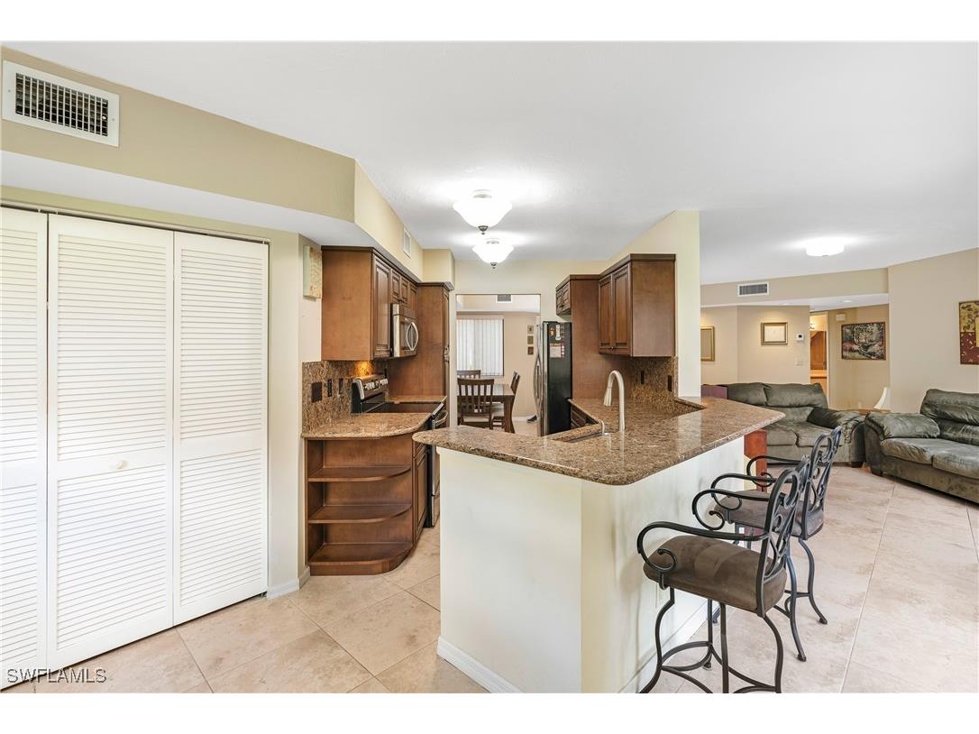 47 Bennington Drive #8-6 Naples FL 34104 226004356 image4