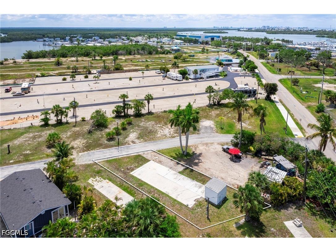 47 Oyster Bay Lane Fort Myers Beach FL 33931 2026028402 image12
