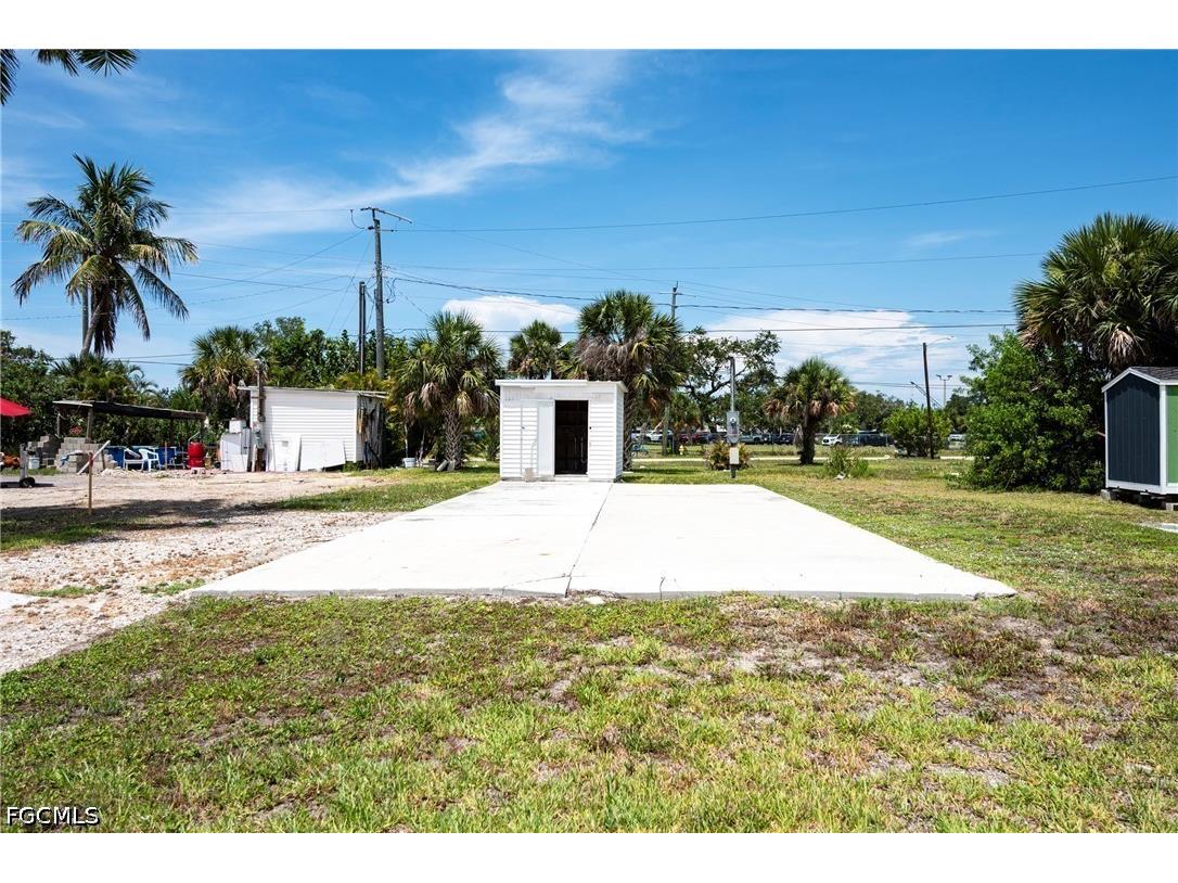 47 Oyster Bay Lane Fort Myers Beach FL 33931 2026028402 image5