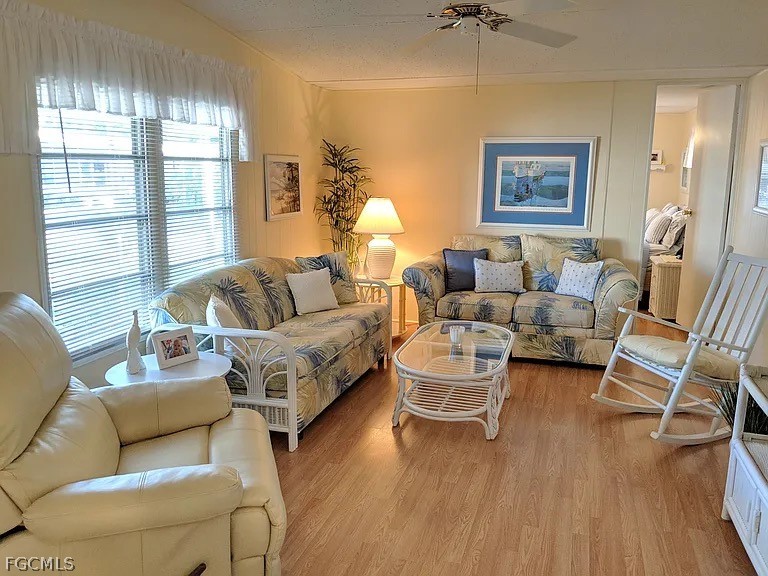 47 Poinsettia Drive Fort Myers FL 33905 2026006942 image4