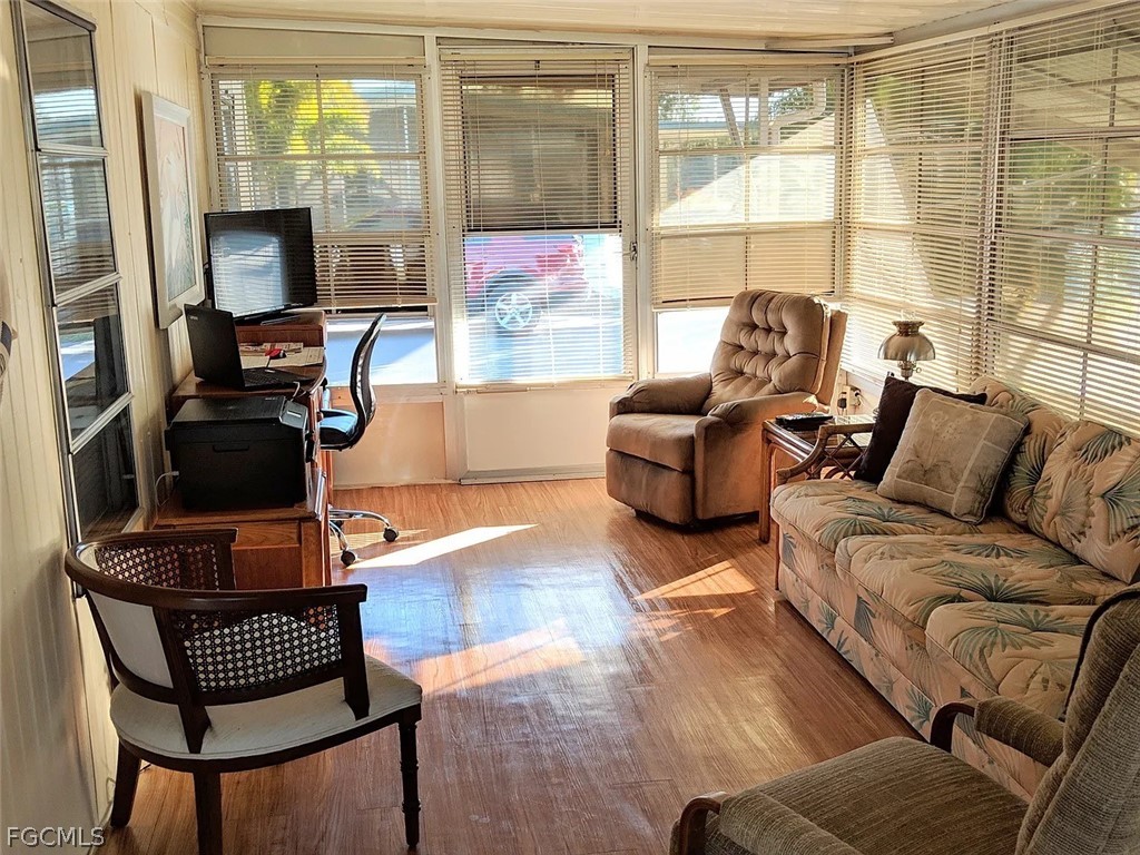 47 Poinsettia Drive Fort Myers FL 33905 2026006942 image8