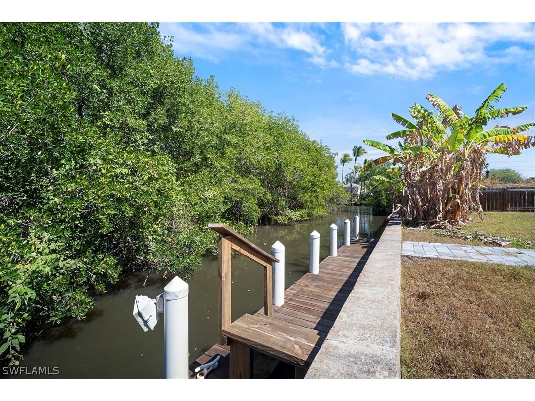 47 River Court Naples FL 34110 226007616 image2
