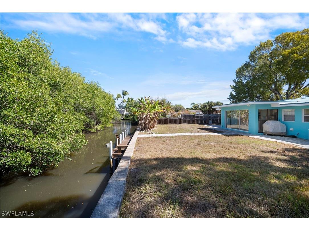 47 River Court Naples FL 34110 226007616 image3