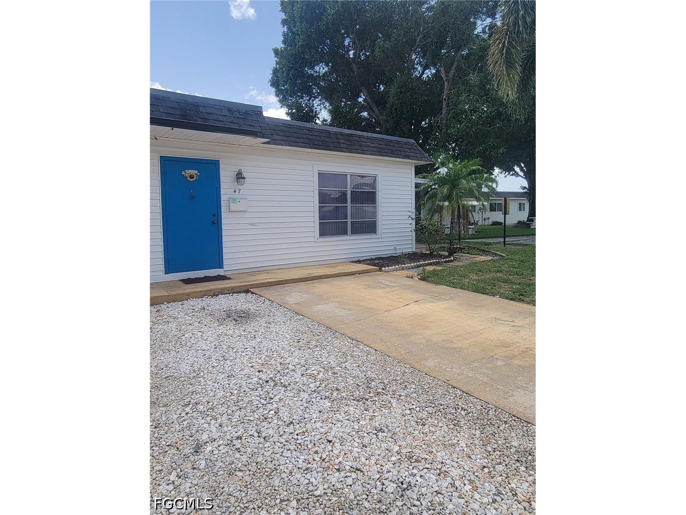 47 Tangelo Court Lehigh Acres FL 33936 2026014498 image3