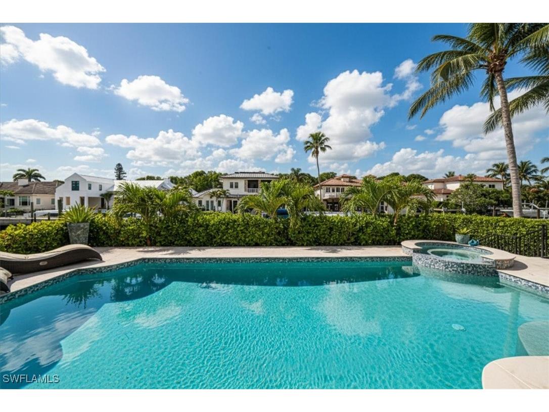 470 17th Avenue S Naples FL 34102 225077888 image5