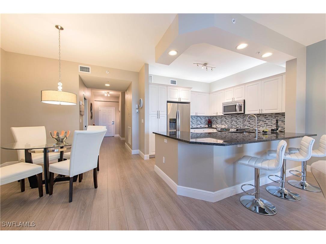 470 Launch Circle #403 Naples FL 34108 225044815 image4