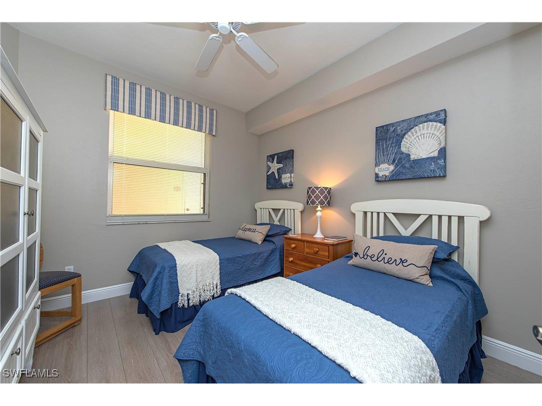 470 Launch Circle #403 Naples FL 34108 225044815 image7